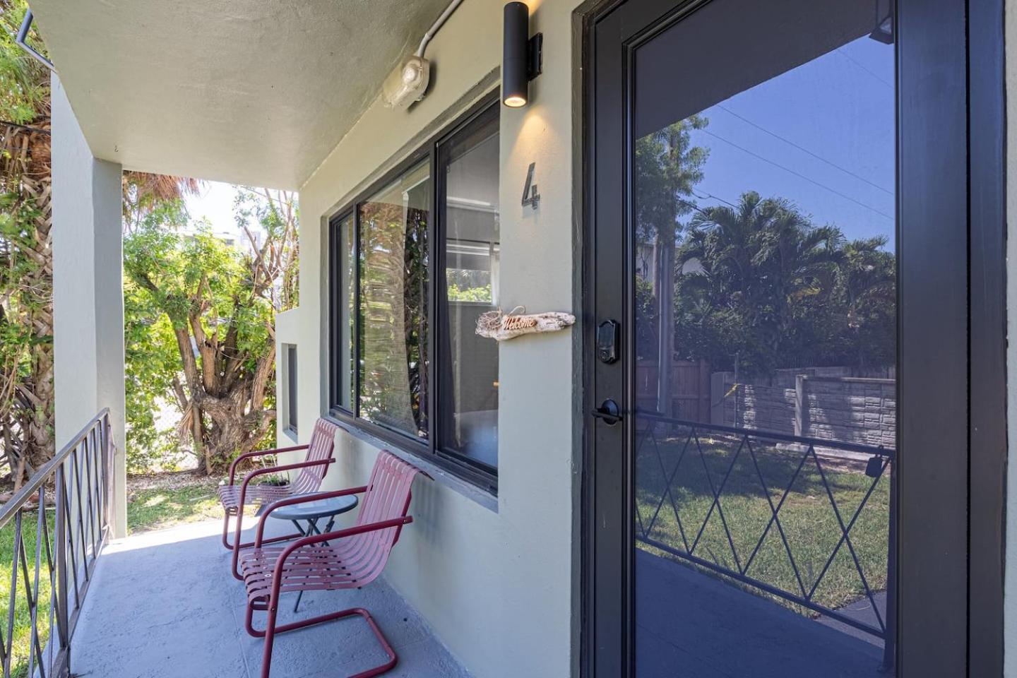 Bay Harbor Unit 4 Perfect 2 Bed 1 Bathprime Lo